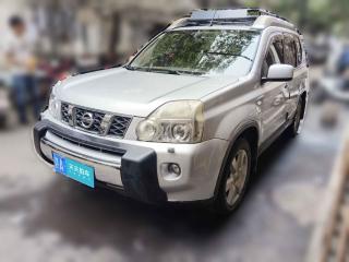 日產奇駿2010款 2.5L CVT旗艦版 4WD