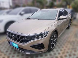 大眾帕薩特2022款 330TSI 豪華版