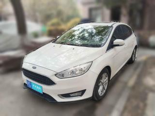 福特福克斯2015款 两厢 EcoBoost 180 自动精英型