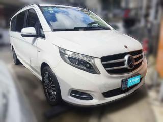 奔驰奔驰V级2017款 V 260 L 尊贵加长版