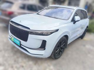 理想汽車?yán)硐隣NE2020款 增程6座版