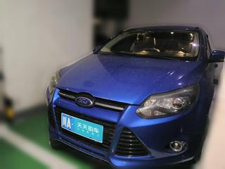 福特福克斯2012款 两厢 2.0L 手动豪华运动型