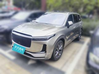 理想汽車?yán)硐隣NE2020款 增程6座版