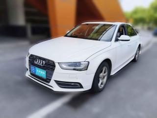 奧迪奧迪A4L2013款 35 TFSI 自動標準型