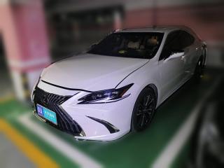 雷克薩斯雷克薩斯ES2022款 300h 臻享版
