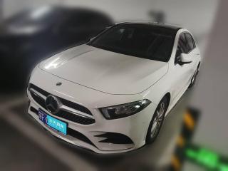 奔驰奔驰A级2020款 A 200 L 运动轿车