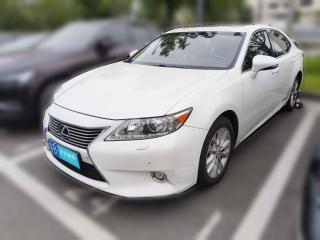 雷克薩斯雷克薩斯ES2014款 300h 精英版