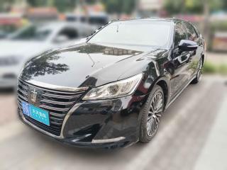 丰田皇冠2018款 2.0T 运动版