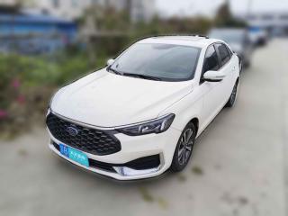 福特福睿斯2021款 1.5L 自动钻石版