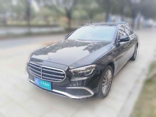 奔驰奔驰E级2023款 E 300 L 豪华型