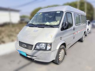 福特經典全順2013款 2.8T改款柴油冰白物流車長軸中頂JX493ZLQ4