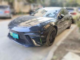 哪吒汽車哪吒S2022款 純電 650km 四驅耀世版