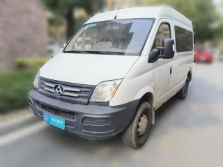 上汽大通MAXUS新途V802015款 2.5T AMT傲运通版短轴中顶