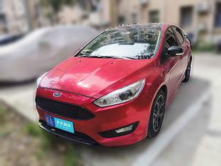 福特福克斯2017款 1.5T CTCC 白黑限量版