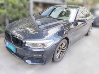 寶馬寶馬5系2019款 525i M運(yùn)動套裝