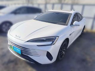 比亚迪海豹2023款 DM-i 1.5L 121km 尊贵型
