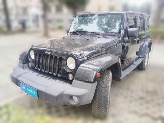 Jeep牧馬人2014款 3.0L Sahara 四門版