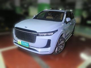 理想汽車?yán)硐隣NE2020款 增程6座版