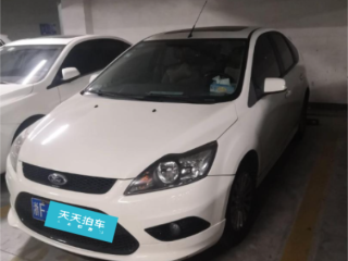 福特福克斯2013款兩廂經典1.8L手動時尚型