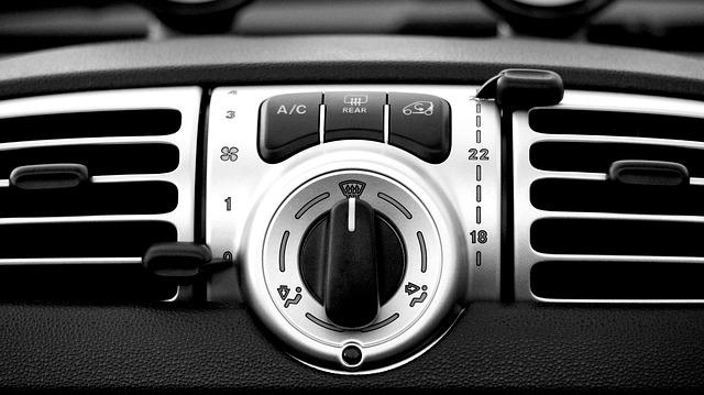 car-1789824_640