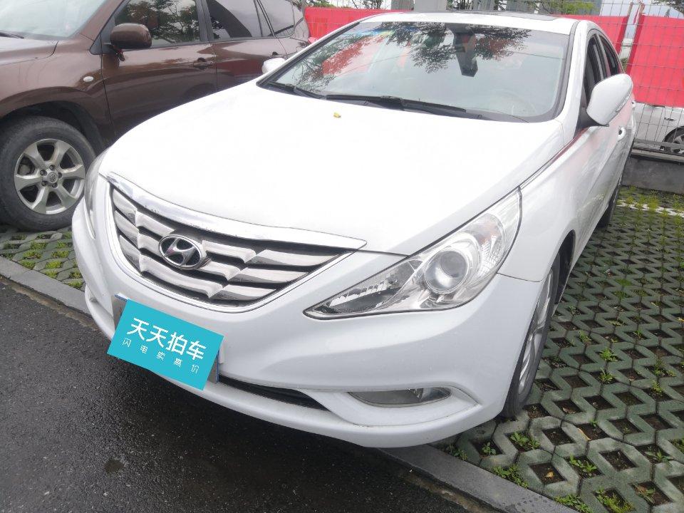 索納塔8二手車新疆有賣嗎