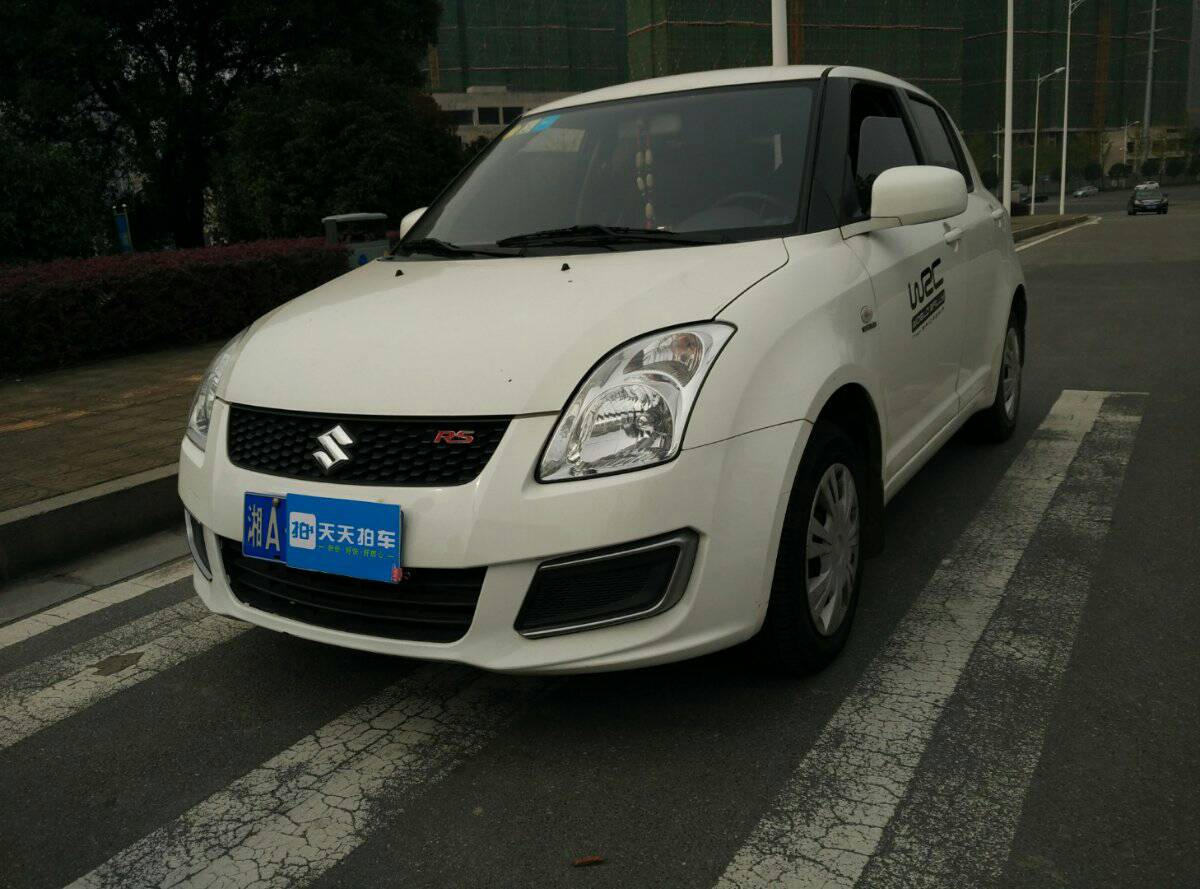 铃木雨燕2014款1.3l手动标准型「长沙二手车」「天天拍车」大白鲨来袭游戏机多少钱图片