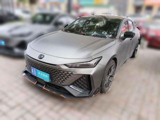 长安长安UNI-V2022款 1.5T 尊贵型