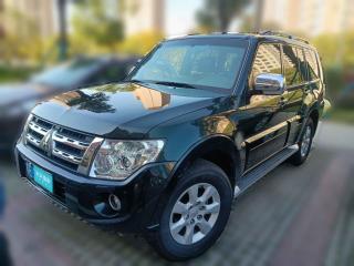 三菱帕杰羅2011款3.0L精英版