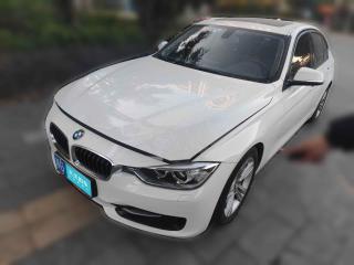 宝马宝马3系2014款328i运动设计套装