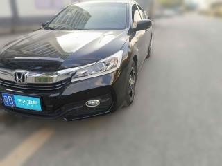 本田雅閣2016款2.0L精英版