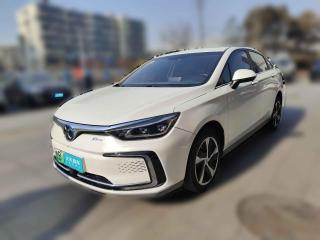 北京汽車北京EU52018款 R550 智潮版