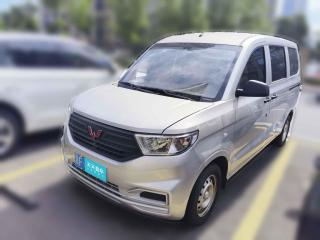 五菱汽车五菱宏光V2022款 1.5L劲取版液压助力LAR