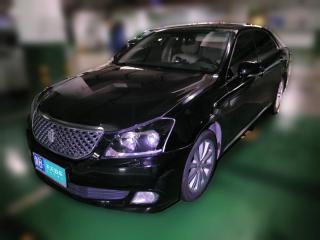 丰田皇冠2010款 2.5L Royal 真皮天窗版