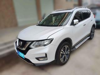 日產(chǎn)奇駿2017款2.5LCVT豪華版4WD