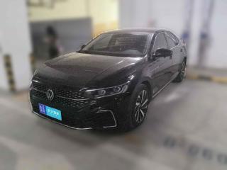 大众帕萨特2022款 330TSI 星空豪华版