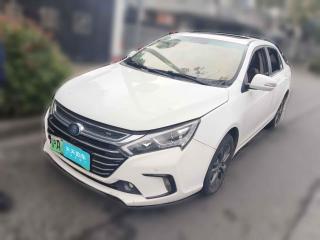 比亚迪秦新能源2017款 1.5T 尊贵型