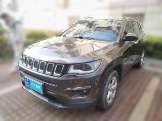 Jeep指南者2020款 220T 自动精英版