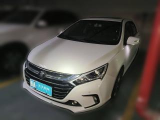 比亚迪秦新能源2017款 1.5T 尊贵型