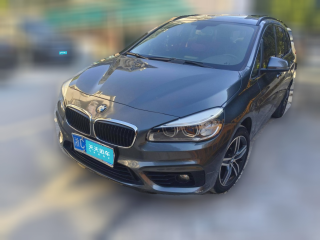 寶馬寶馬2系多功能旅行車2015款 218i 運動設計套裝