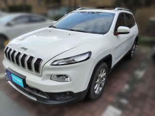 Jeep自由光2017款2.0L優(yōu)越版