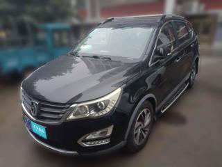 宝骏宝骏5602015款 1.8L 手动豪华型