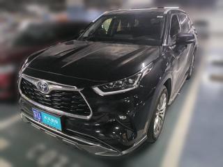 豐田漢蘭達(dá)2022款 雙擎 2.5L 四驅(qū)至尊版 7座