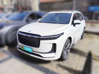 理想汽車?yán)硐隣NE2020款 增程6座版