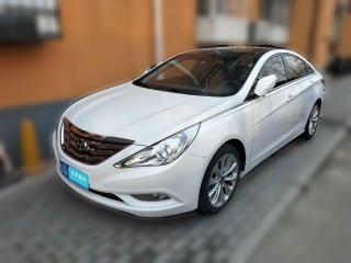 现代索纳塔2011款 2.0L 自动至尊版