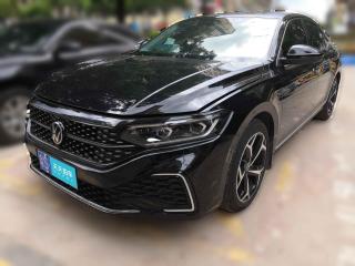 大眾帕薩特2023款改款330TSI星空豪華版