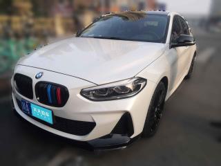 宝马宝马1系2019款120i领先型M运动套装