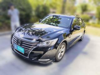 丰田皇冠2015款 2.0T 时尚版