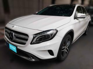 奔驰奔驰GLA2016款GLA200时尚型