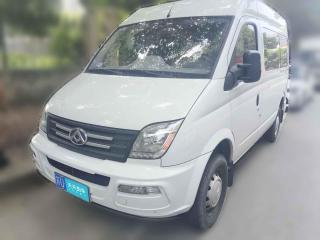 上汽大通MAXUS新途V802021款 2.0T 手動經典傲運通短軸中頂5/6座