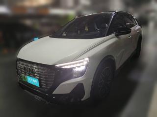 奧迪奧迪Q5 e-tron2022款 40 e-tron 星耀型 機(jī)甲套裝「上海二手車(chē)」「天天拍車(chē)」